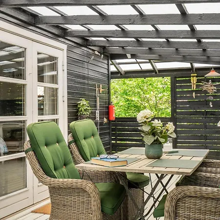 펜션 2 Bedroom Lovely In *