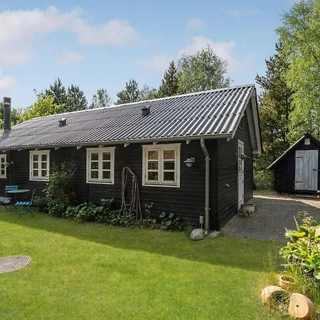 2 Bedroom Lovely In