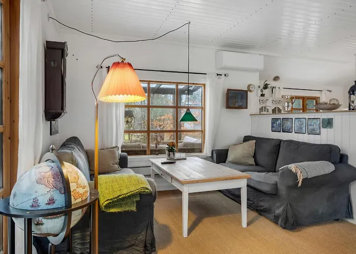 Σπίτι διακοπών 2 Bedroom Lovely In *